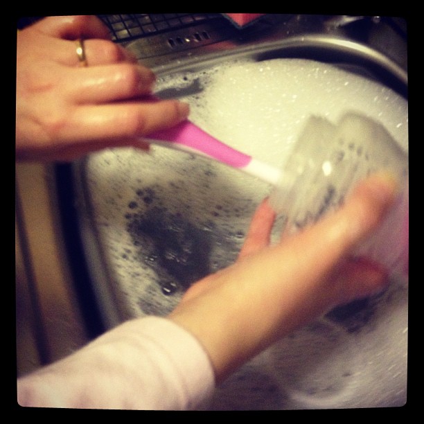 I helped mummy with the washing up today!